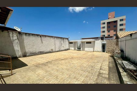 Casa à venda com 527m², 6 quartos e 3 vagasQuintal