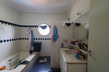 Casa para alugar com 560m², 7 quartos e 8 vagas Casa para alugar com 560m², 7 quartos e 8 vagasBanheiro da Suíte 3