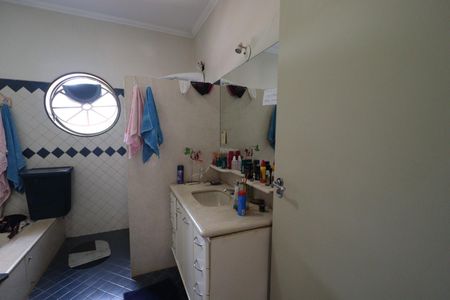 Casa para alugar com 560m², 7 quartos e 8 vagas Casa para alugar com 560m², 7 quartos e 8 vagasBanheiro da Suíte 3