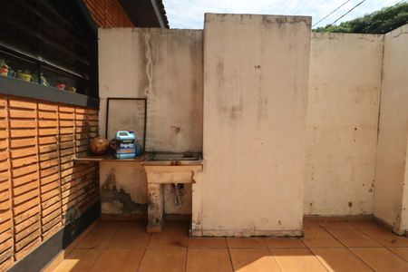 Casa para alugar com 560m², 7 quartos e 8 vagas Casa para alugar com 560m², 7 quartos e 8 vagasÁrea de Serviço