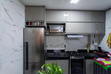 Apartamento à venda com 48m², 2 quartos e 1 vaga Apartamento à venda com 48m², 2 quartos e 1 vagaCozinha e Área de Serviço