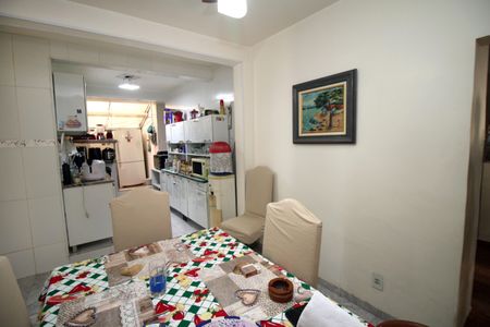 Apartamento à venda com 119m², 2 quartos e 3 vagasCopa