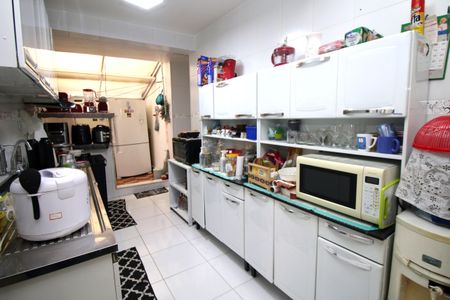 Apartamento à venda com 119m², 2 quartos e 3 vagasCozinha