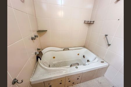 Apartamento à venda com 140m², 3 quartos e 1 vaga