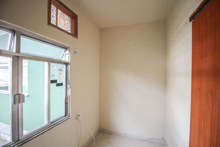 Quarto 2 de casa para alugar com 2 quartos, 88m² em Santa Cecilia, Belford Roxo