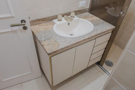 Apartamento para alugar com 108m², 3 quartos e 1 vagaBanheiro da Suíte