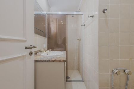 Apartamento para alugar com 108m², 3 quartos e 1 vagaBanheiro da Suíte