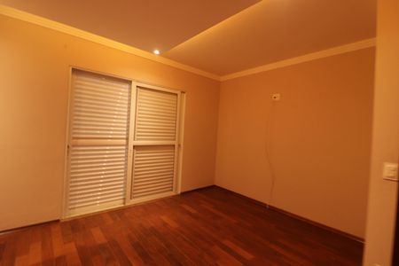 Casa para alugar com 500m², 3 quartos e 3 vagas Casa para alugar com 500m², 3 quartos e 3 vagasSuíte
