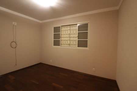 Casa para alugar com 500m², 3 quartos e 3 vagas Casa para alugar com 500m², 3 quartos e 3 vagasQuarto