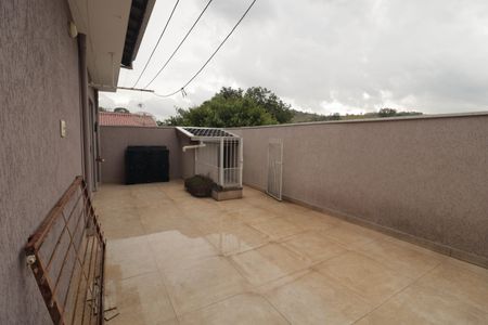 Casa para alugar com 500m², 3 quartos e 3 vagas Casa para alugar com 500m², 3 quartos e 3 vagasQuintal