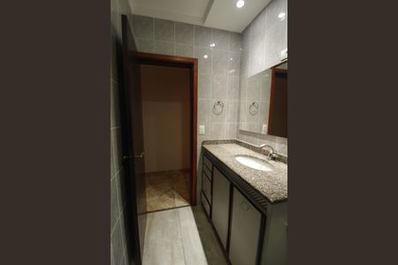 Casa para alugar com 500m², 3 quartos e 3 vagas Casa para alugar com 500m², 3 quartos e 3 vagasBanheiro 1