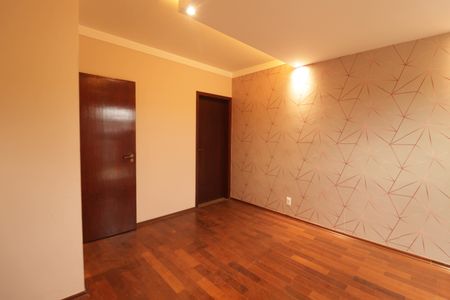 Casa para alugar com 500m², 3 quartos e 3 vagas Casa para alugar com 500m², 3 quartos e 3 vagasSuíte