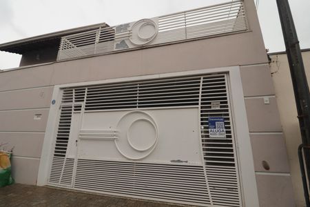 Casa para alugar com 500m², 3 quartos e 3 vagas Casa para alugar com 500m², 3 quartos e 3 vagasFachada