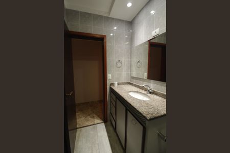 Casa para alugar com 500m², 3 quartos e 3 vagas Casa para alugar com 500m², 3 quartos e 3 vagasBanheiro 2