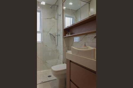 Apartamento à venda com 128m², 3 quartos e 3 vagas Apartamento à venda com 128m², 3 quartos e 3 vagasBanheiro da Suíte 1