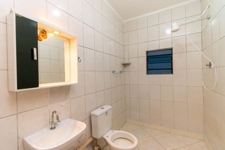 Banheiro de casa para alugar com 1 quarto, 40m² em Vila Ester, São Paulo