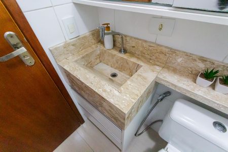 Apartamento à venda com 100m², 2 quartos e 2 vagas Apartamento à venda com 100m², 2 quartos e 2 vagasBanheiro 2