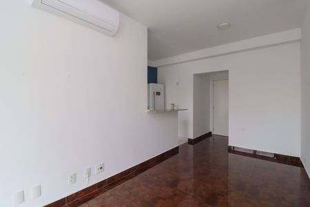 Sala de apartamento à venda com 2 quartos, 72m² em Pinheiros, São Paulo