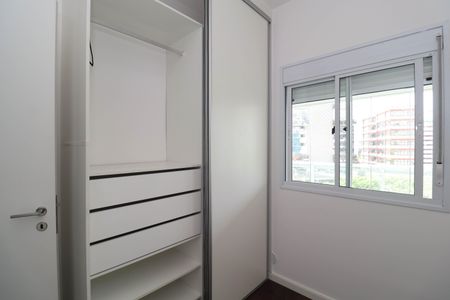 Quarto de apartamento à venda com 2 quartos, 72m² em Pinheiros, São Paulo