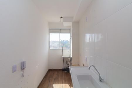 Apartamento para alugar com 43m², 2 quartos e sem vaga Apartamento para alugar com 43m², 2 quartos e sem vagaCozinha e Área de Serviço