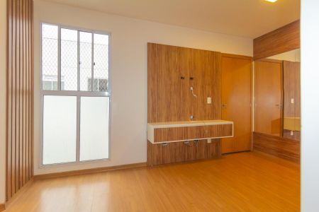 Sala de apartamento à venda com 2 quartos, 56m² em Igara, Canoas