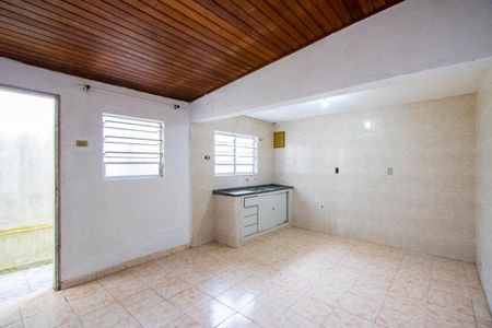 Casa à venda com 125m², 2 quartos e 1 vaga Casa à venda com 125m², 2 quartos e 1 vagaEdícula - Cozinha