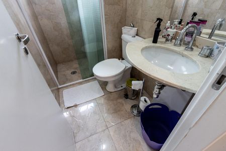 Apartamento à venda com 118m², 3 quartos e 3 vagas Apartamento à venda com 118m², 3 quartos e 3 vagasBanheiro do Corredor