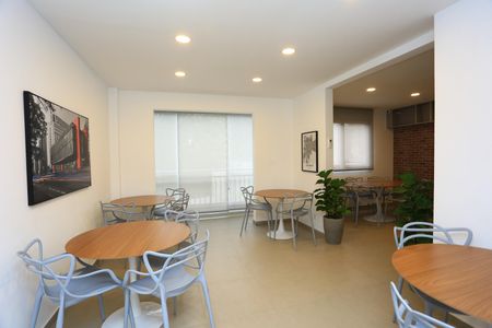 Apartamento à venda com 38m², 2 quartos e sem vaga Apartamento à venda com 38m², 2 quartos e sem vagaÁrea comum - Salão de festas