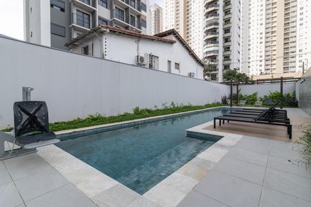 Apartamento à venda com 25m², 1 quarto e sem vaga Apartamento à venda com 25m², 1 quarto e sem vagaÁrea comum - Piscina