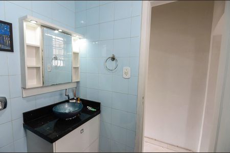 Apartamento à venda com 49m², 1 quarto e sem vaga Apartamento à venda com 49m², 1 quarto e sem vagaBanheiro Social