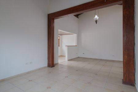 Casa para alugar com 118m², 2 quartos e 1 vagaSala