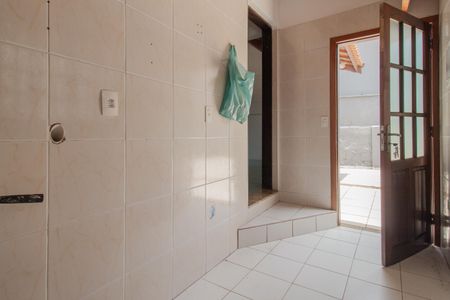 Casa para alugar com 118m², 2 quartos e 1 vagaÁrea de serviço