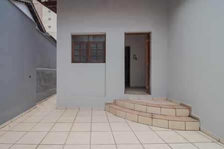 Casa para alugar com 118m², 2 quartos e 1 vagaQuintal