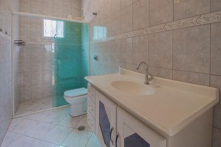 Casa para alugar com 120m², 2 quartos e 2 vagasBanheiro Social