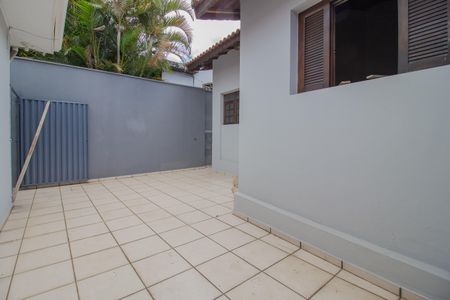 Casa para alugar com 120m², 2 quartos e 2 vagasQuintal