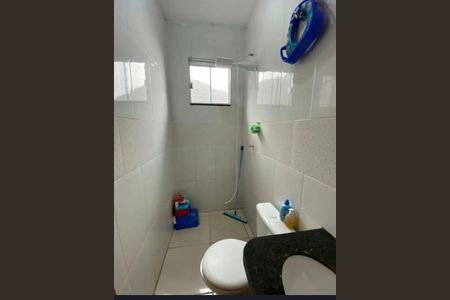 Banheiro de casa de condomínio para alugar com 2 quartos, 110m² em Residencial Sao Leopoldo, Goiânia