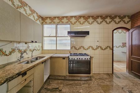 Cozinha  de apartamento à venda com 4 quartos, 180m² em Lourdes, Belo Horizonte
