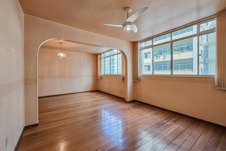 Sala de apartamento à venda com 4 quartos, 180m² em Lourdes, Belo Horizonte