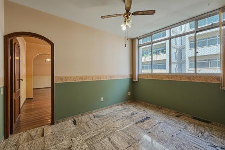 Apartamento à venda com 180m², 4 quartos e 2 vagasSala de Jantar