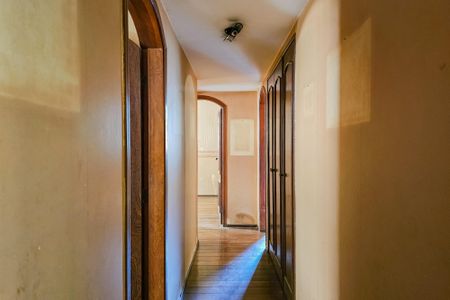 Apartamento à venda com 180m², 4 quartos e 2 vagasCorredor