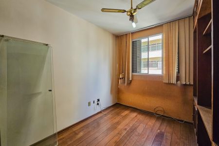 Apartamento à venda com 180m², 4 quartos e 2 vagasQuarto 