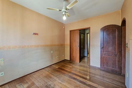 Apartamento à venda com 180m², 4 quartos e 2 vagasSuíte