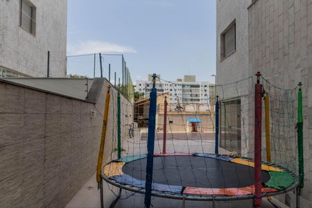 Apartamento para alugar com 120m², 4 quartos e 2 vagasÁrea comum - Playground
