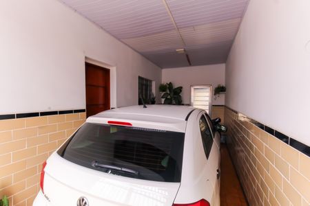 Casa à venda com 210m², 2 quartos e 1 vaga Casa à venda com 210m², 2 quartos e 1 vagaGaragem