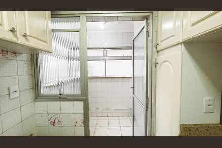 Apartamento à venda com 56m², 2 quartos e 1 vagaÁrea de Serviço