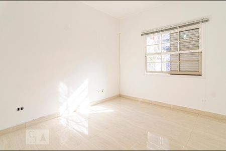 Casa à venda com 200m², 5 quartos e 3 vagasQuarto casa 2