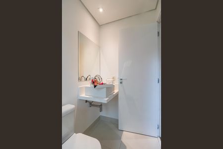 Apartamento à venda com 181m², 3 quartos e 4 vagasBanheiro da Suíte 1