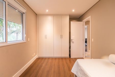 Apartamento à venda com 181m², 3 quartos e 4 vagasSuíte 2