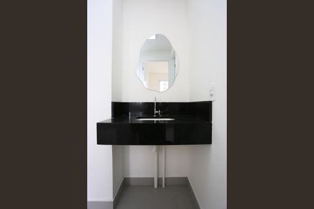 Apartamento à venda com 40m², 2 quartos e 1 vaga Apartamento à venda com 40m², 2 quartos e 1 vagaBanheiro