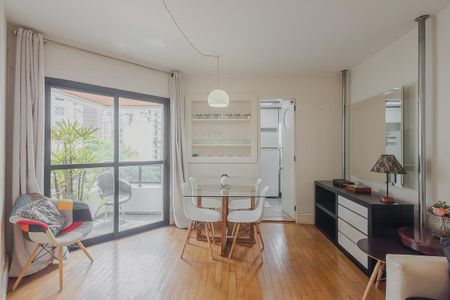 Sala de apartamento à venda com 2 quartos, 55m² em Jardins, São Paulo